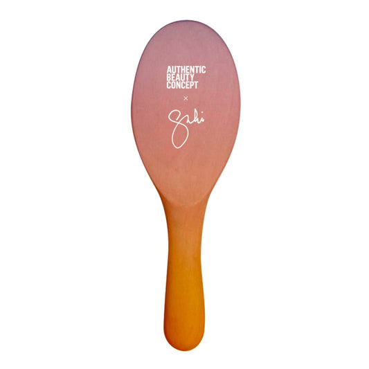 VEGAN SUNSET BRUSH x Suki Waterhouse
