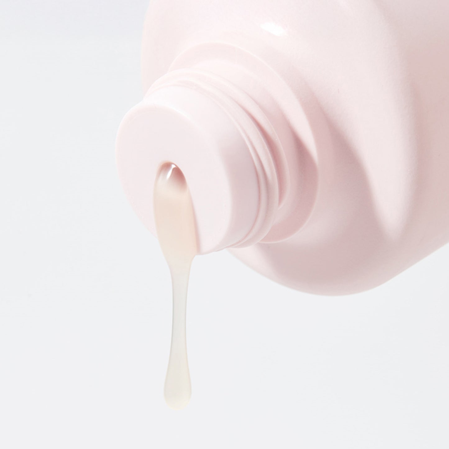 Shop Tophair Authentic Beauty Concept glow shampoo for coloured hair